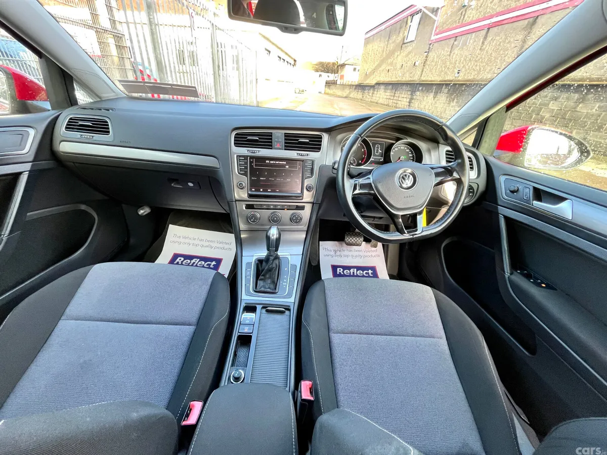 Volkswagen Golf Hatchback, Petrol, 2016, Red