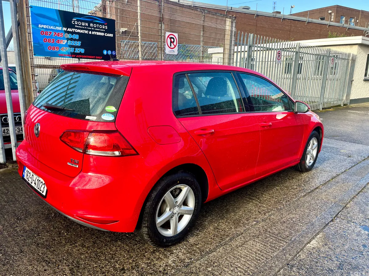 Volkswagen Golf Hatchback, Petrol, 2016, Red