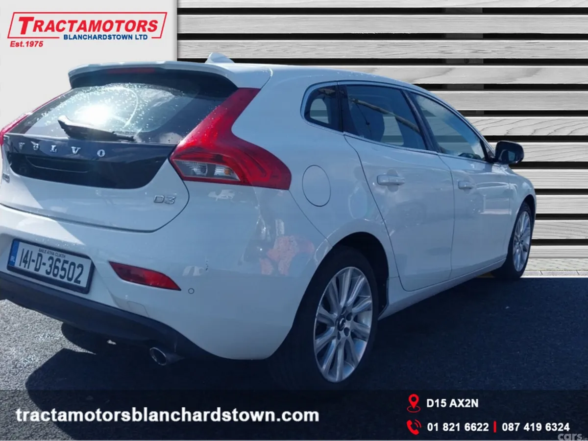 Volvo V40 Hatchback, Diesel, 2014, White