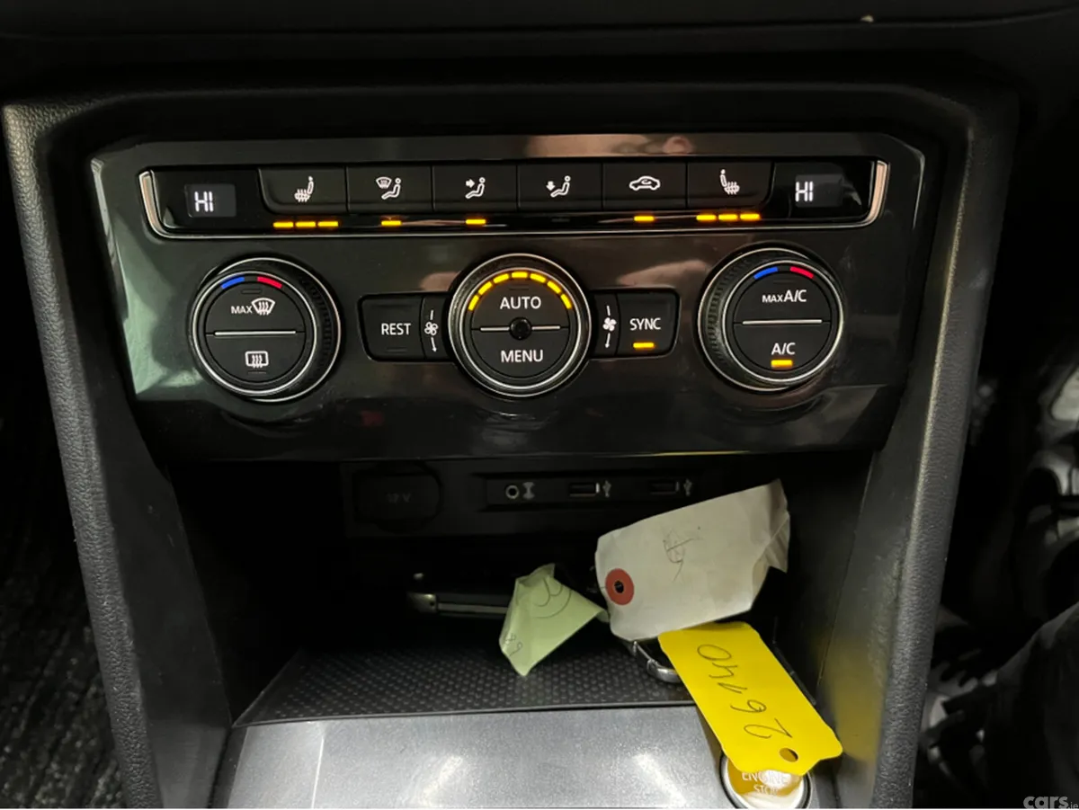 Volkswagen Tiguan SUV, Petrol, 2017, White