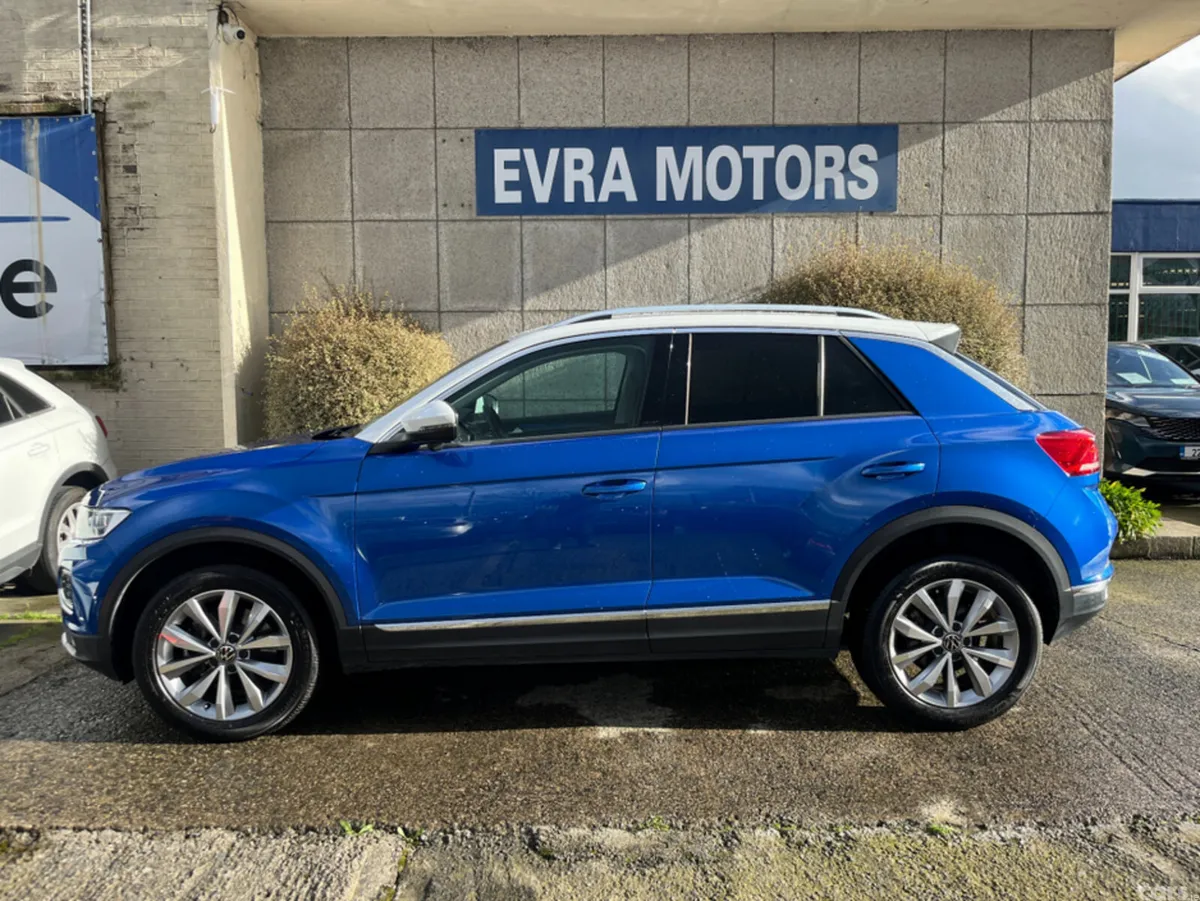 Volkswagen T-Roc SUV, Diesel, 2021, Blue