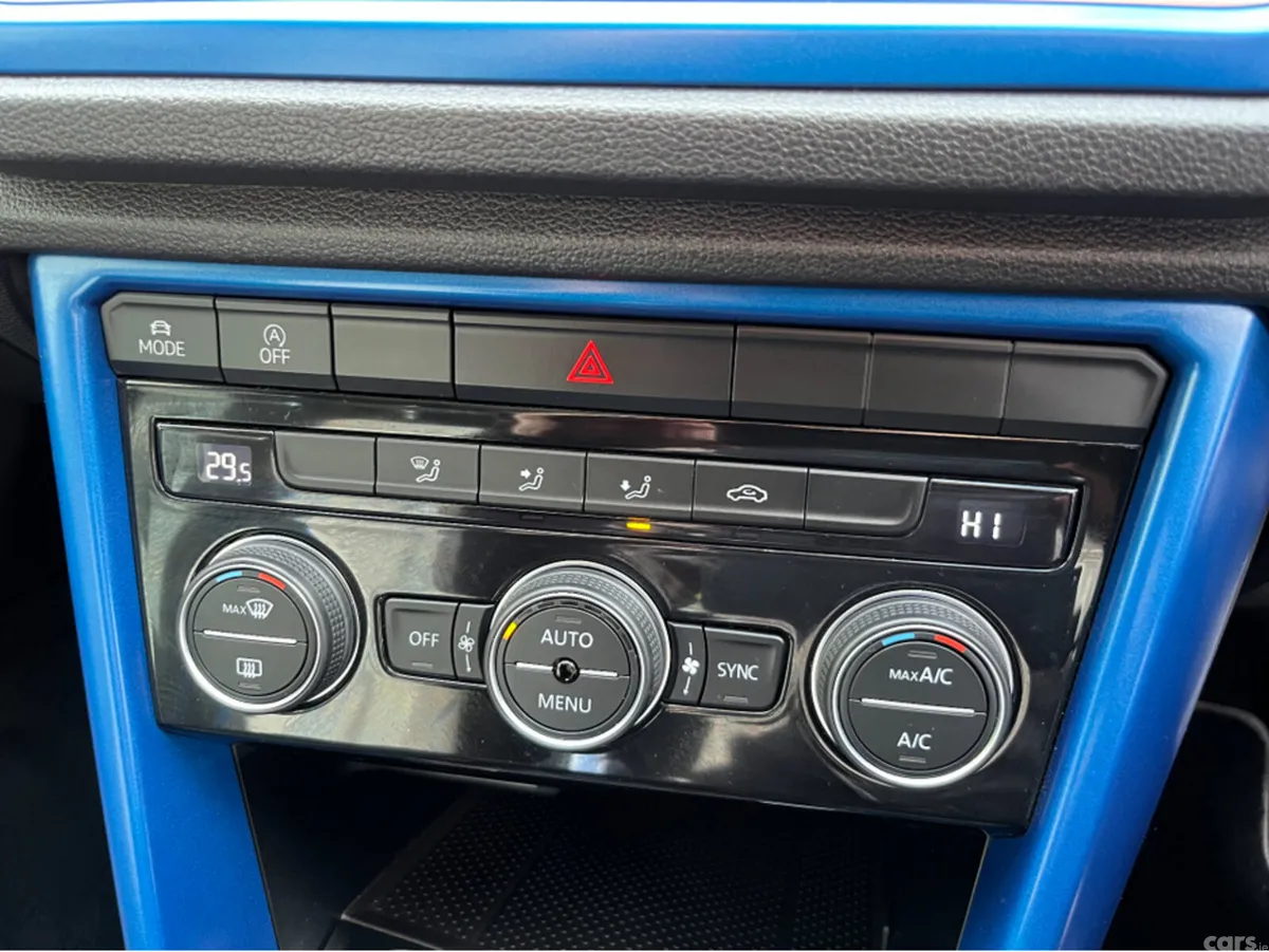 Volkswagen T-Roc SUV, Diesel, 2021, Blue