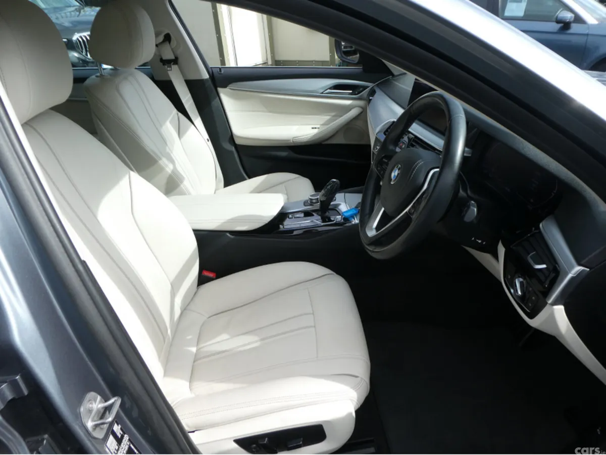 BMW 5-Series Estate, Diesel, 2022, Grey