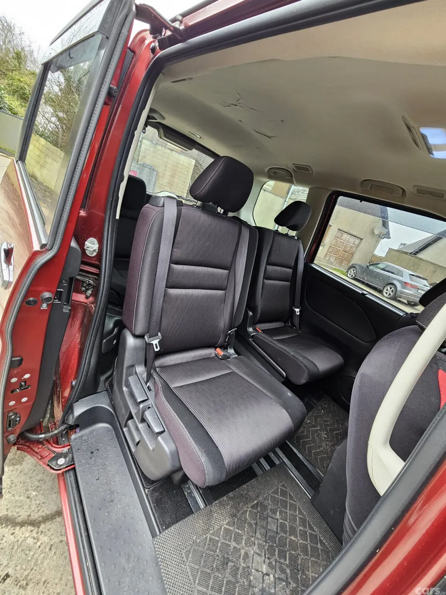 Nissan Serena MPV, Petrol Hybrid, 2017, Red