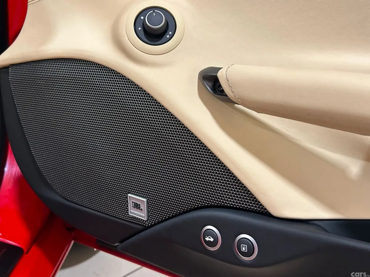 Ferrari 488 Convertible, Petrol, 2017, Red