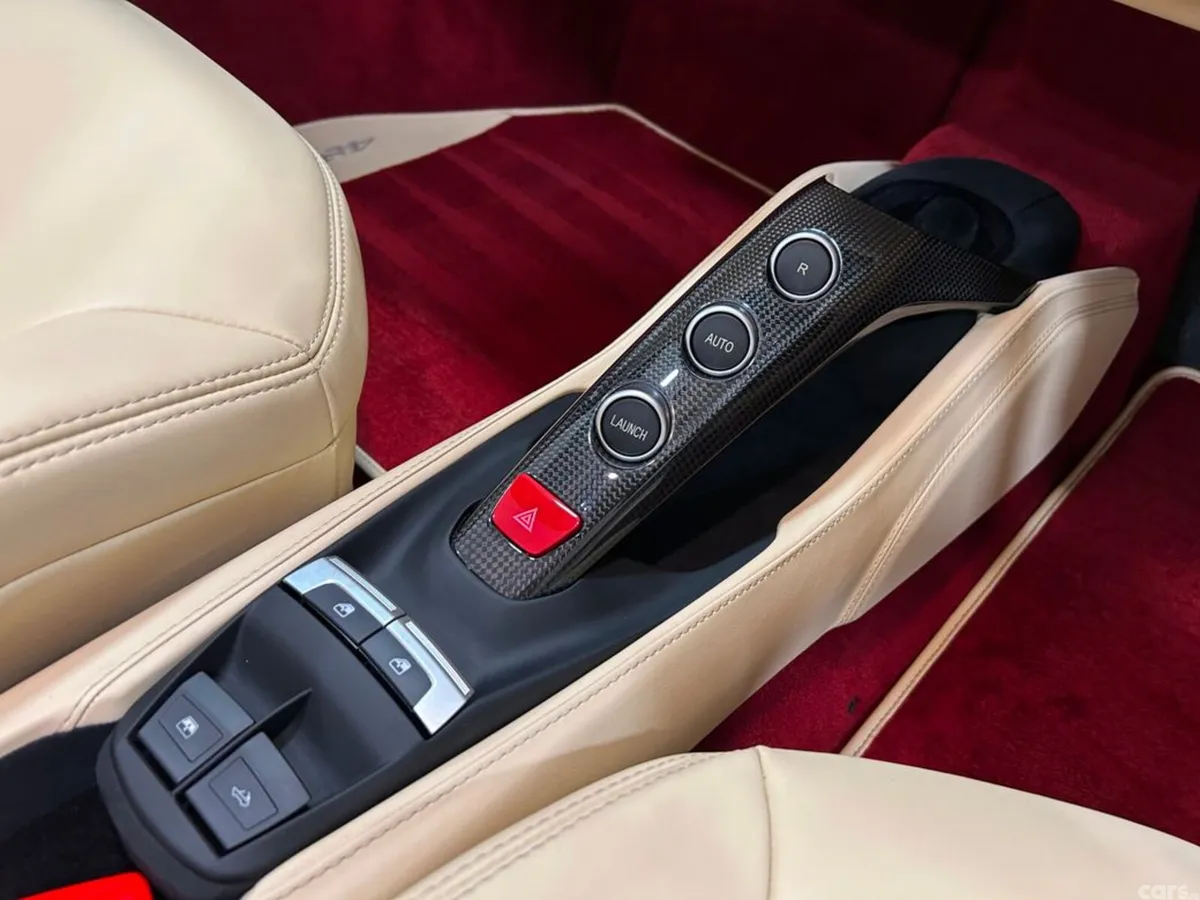 Ferrari 488 Convertible, Petrol, 2017, Red