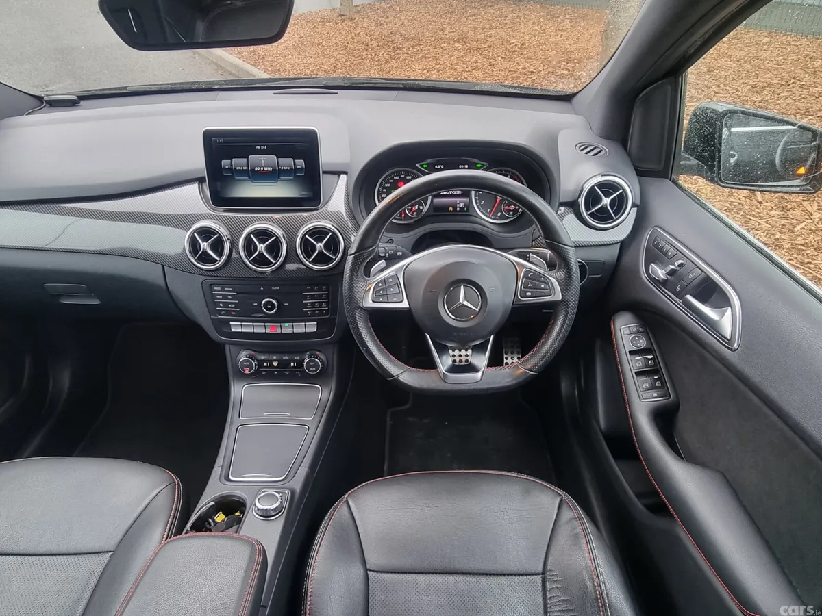 Mercedes-Benz B-Class MPV, Petrol, 2015, Black