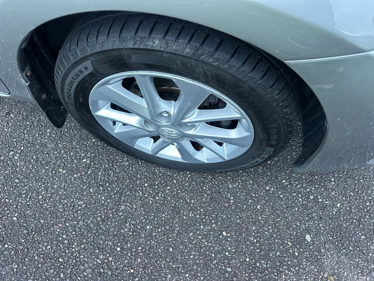 Toyota Auris Hatchback, Diesel, 2015, Grey