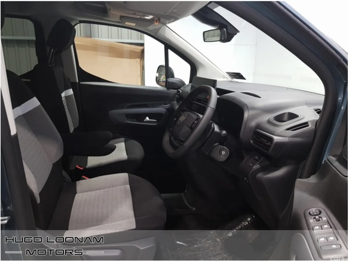 Citroen Berlingo Multispace MPV, Diesel, 2026, Blue