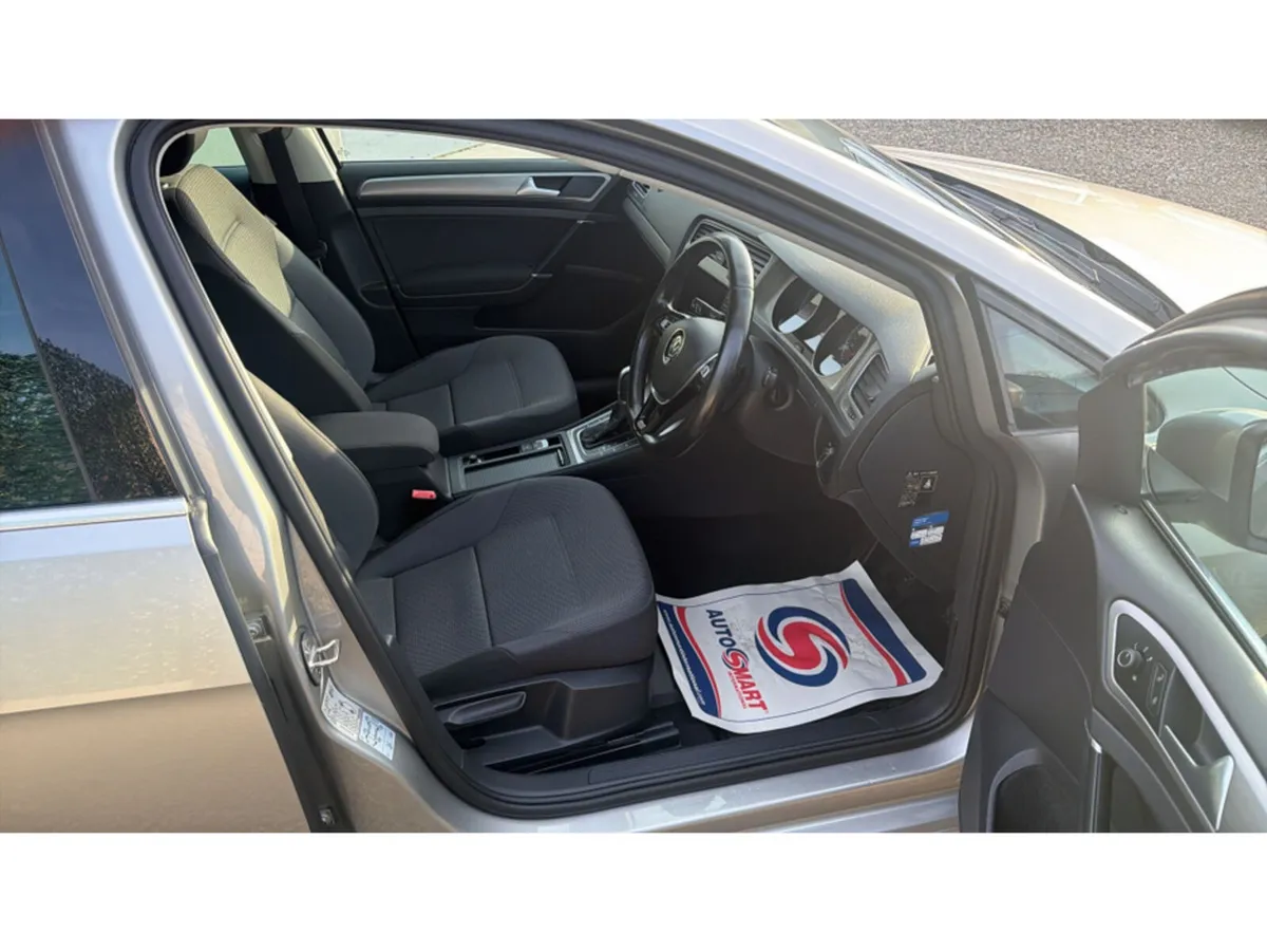 Volkswagen Golf Estate, Petrol, 2017, Silver