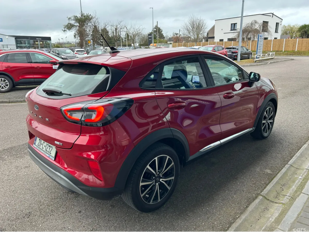 Ford Puma MPV, Petrol Hybrid, 2021, Red