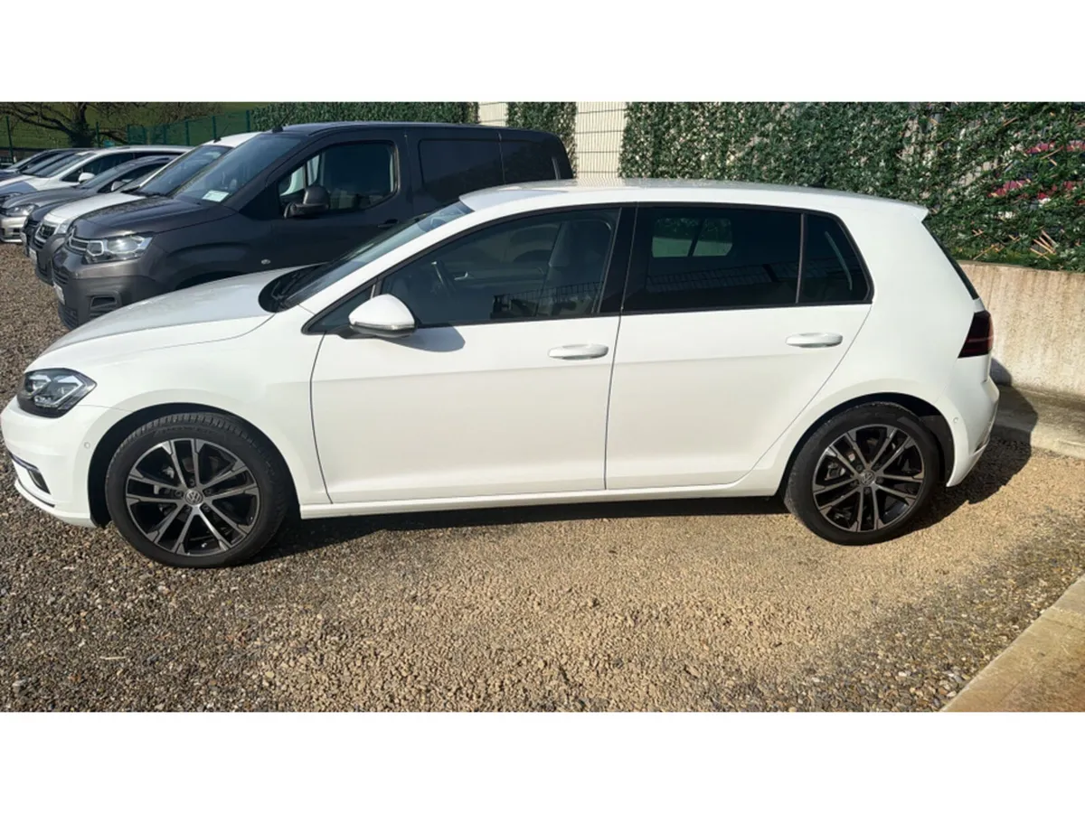 Volkswagen Golf Hatchback, Diesel, 2019, White