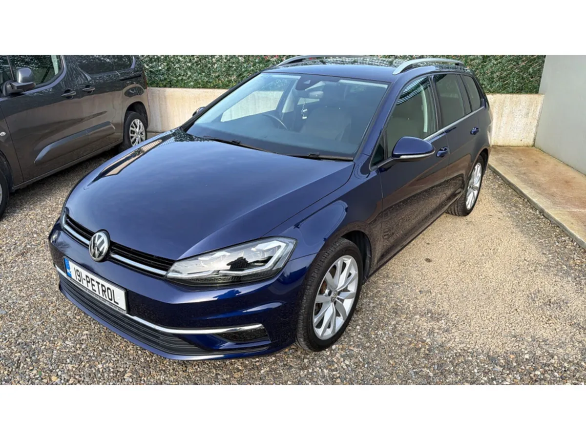 Volkswagen Golf Estate, Petrol, 2019, Blue