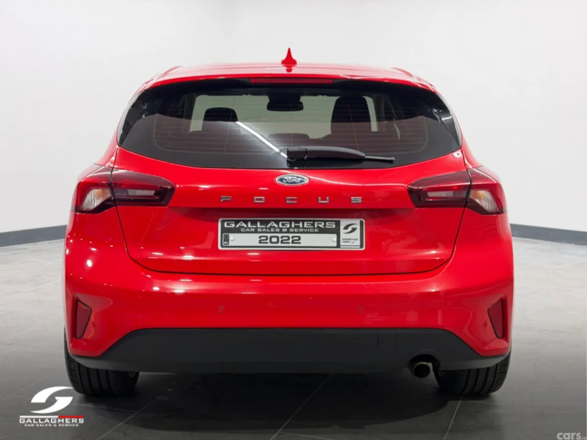 Ford Focus Hatchback, Diesel, 2022, Red