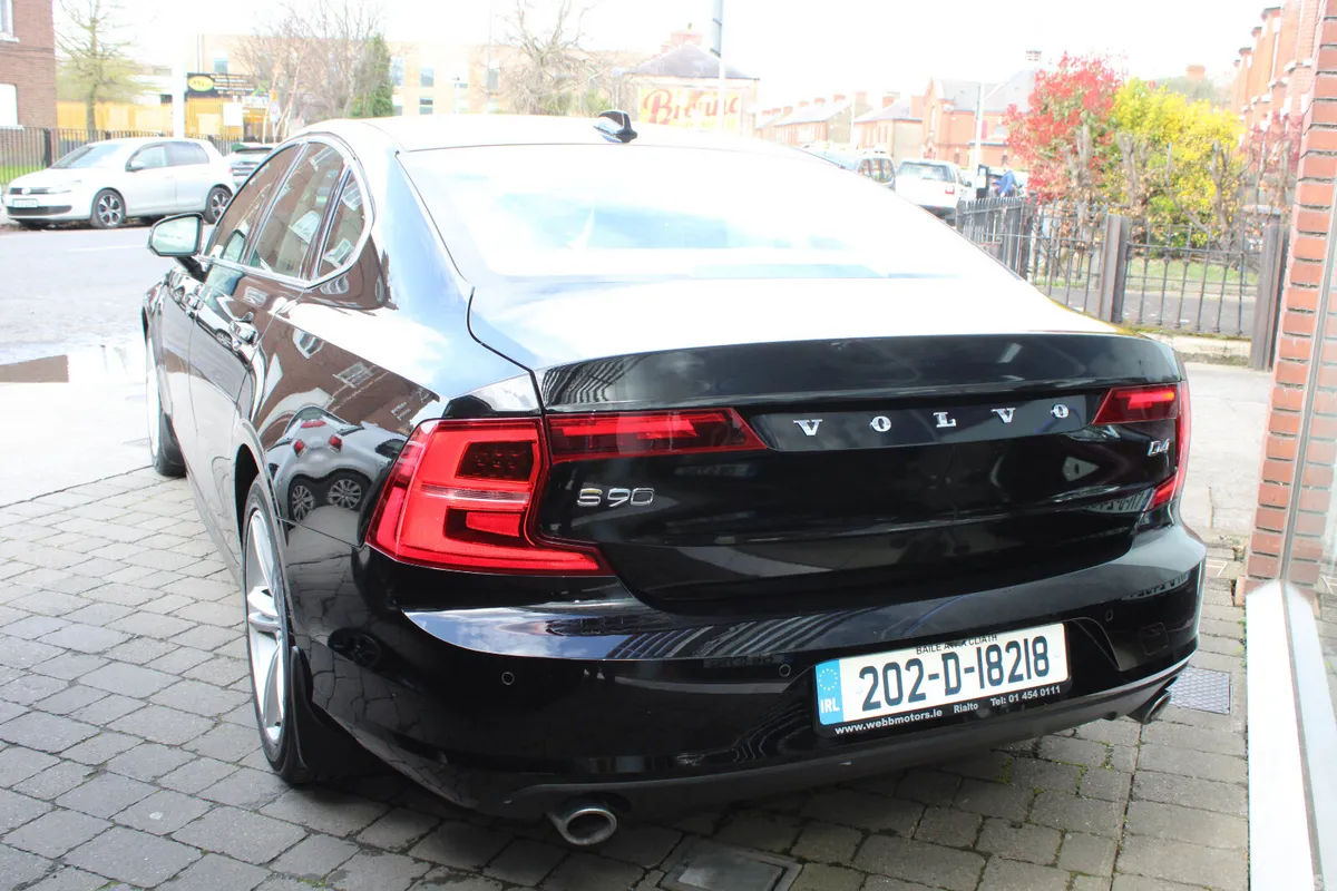 Volvo S90 Saloon, Diesel, 2020, Black