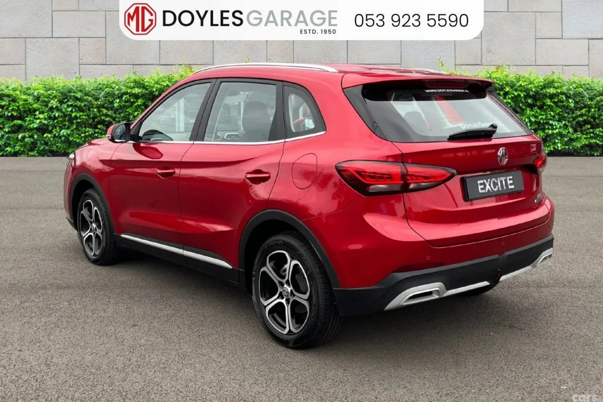 MG ZS SUV, Petrol Hybrid, 2027, Red