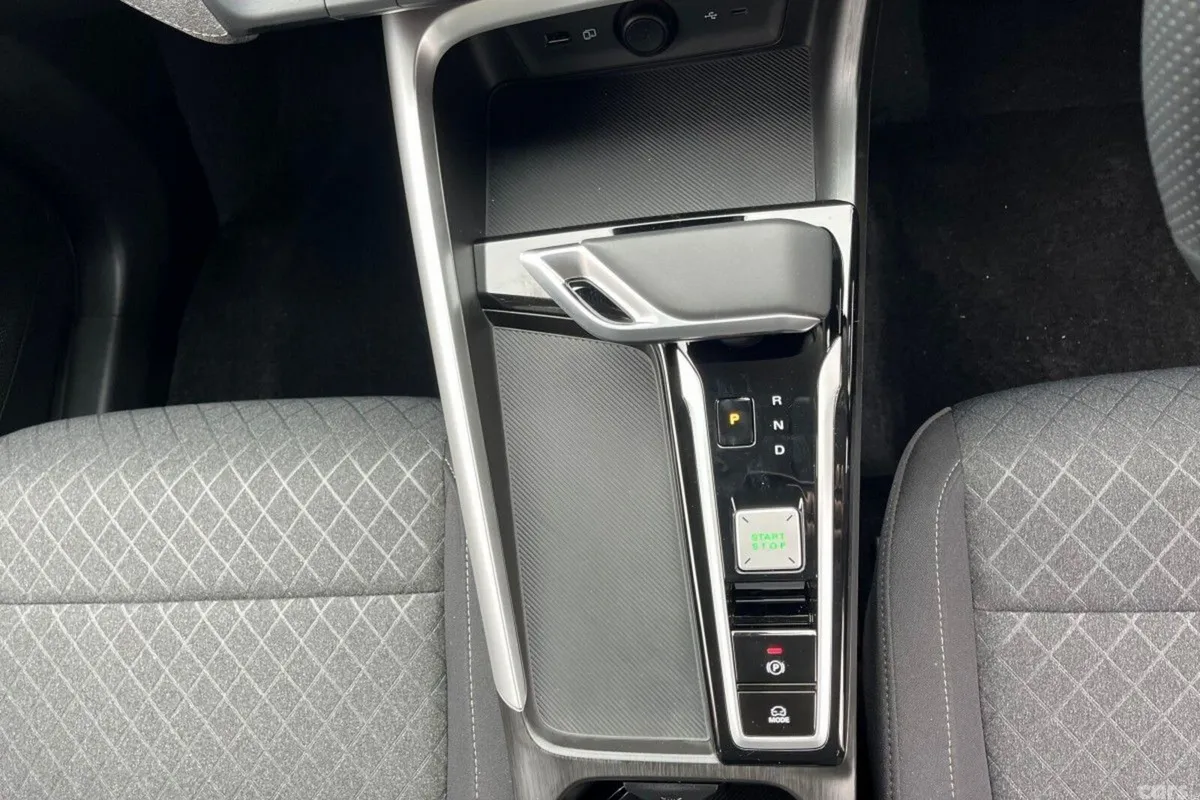 MG ZS SUV, Petrol Hybrid, 2027, Red