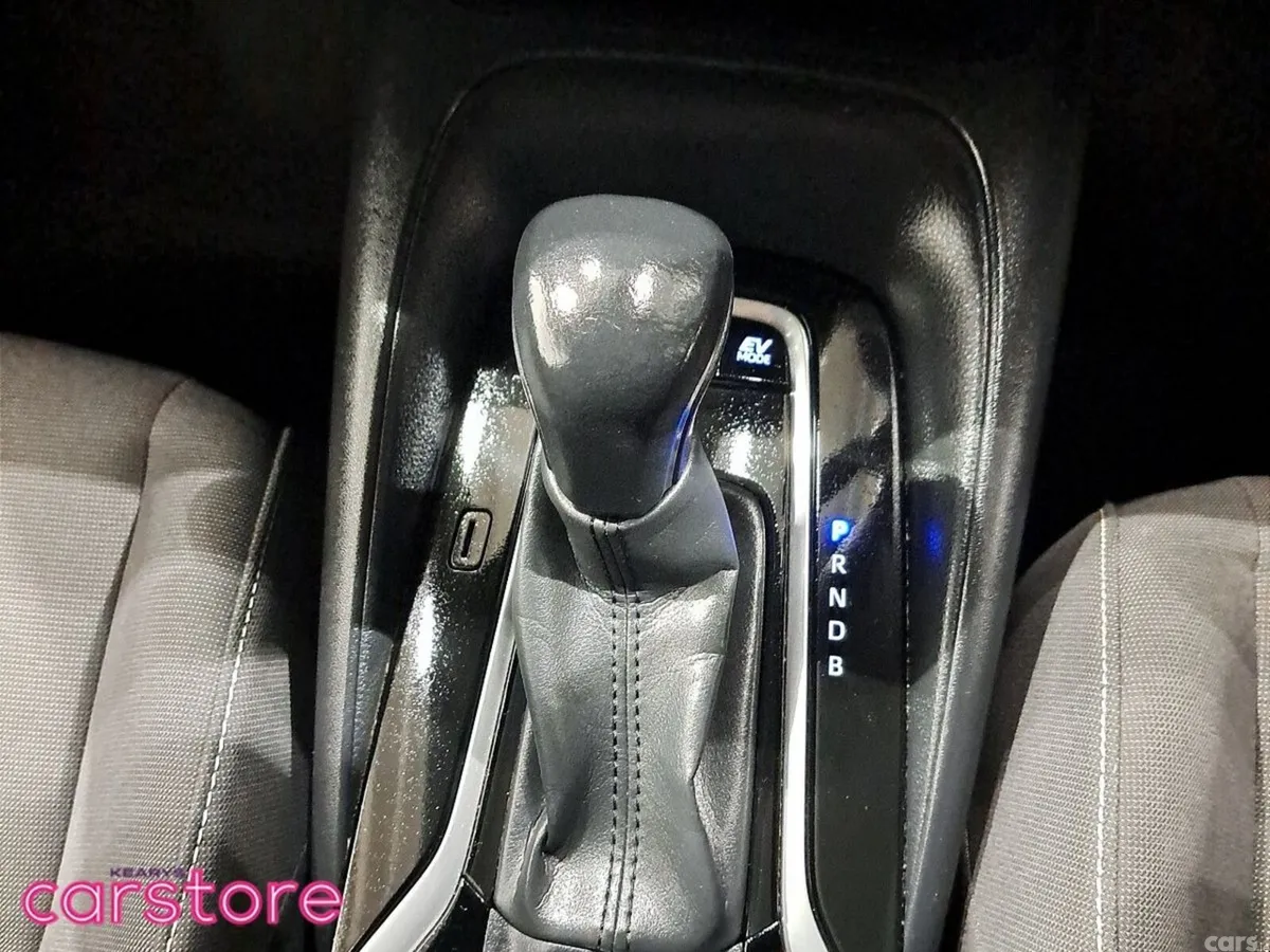 Toyota Corolla Hatchback, Petrol Hybrid, 2022, Black