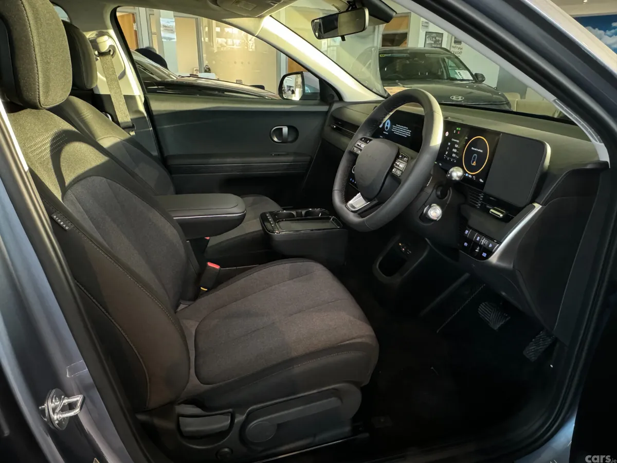 Hyundai IONIQ 5 Hatchback, Electric, 2027, Blue