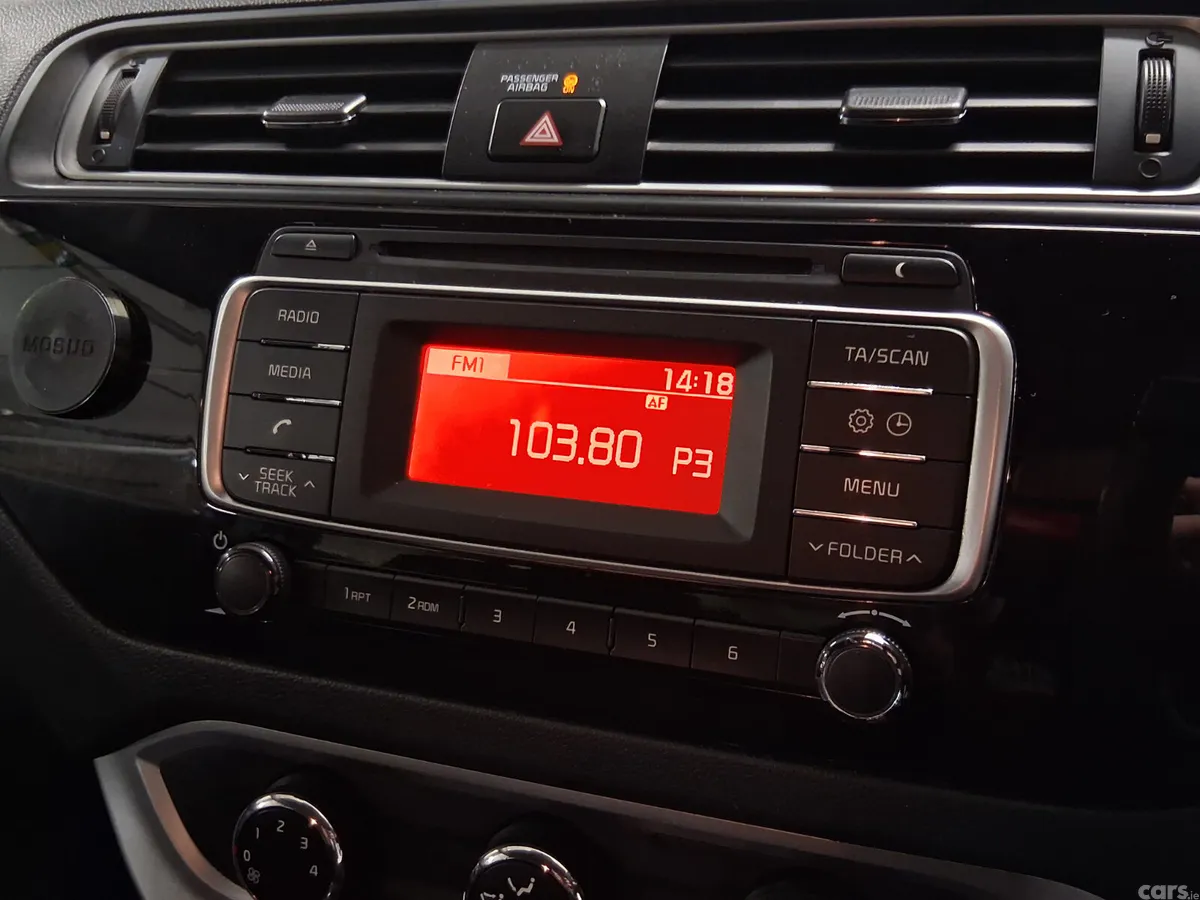 Kia Rio Hatchback, Petrol, 2016, Silver