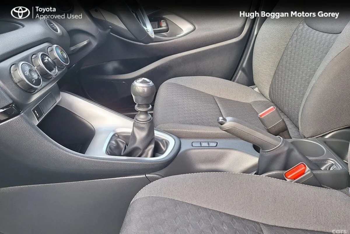 Toyota Yaris Hatchback, Petrol, 2024, Black