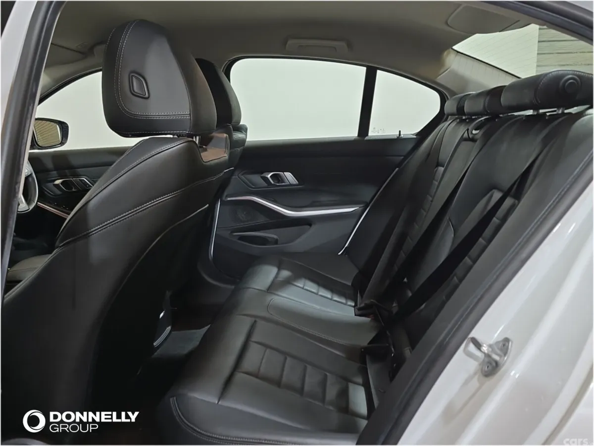 BMW 3-Series Saloon, Diesel, 2019, White
