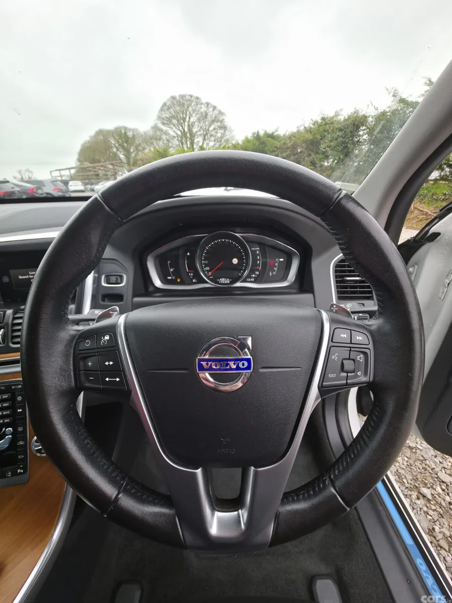 Volvo XC60 SUV, Diesel, 2017, White