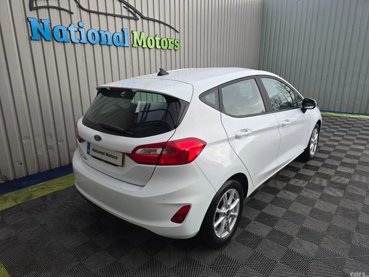 Ford Fiesta Hatchback, Petrol, 2018, White
