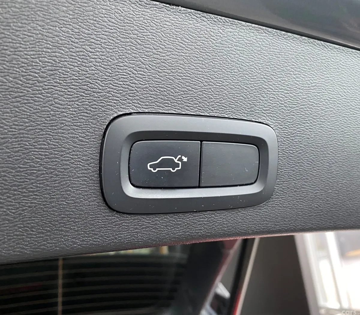 Volvo XC40 SUV, Petrol Plug-in Hybrid, 2022, Grey