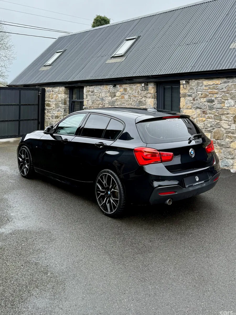 BMW 1-Series Hatchback, Diesel, 2017, Black