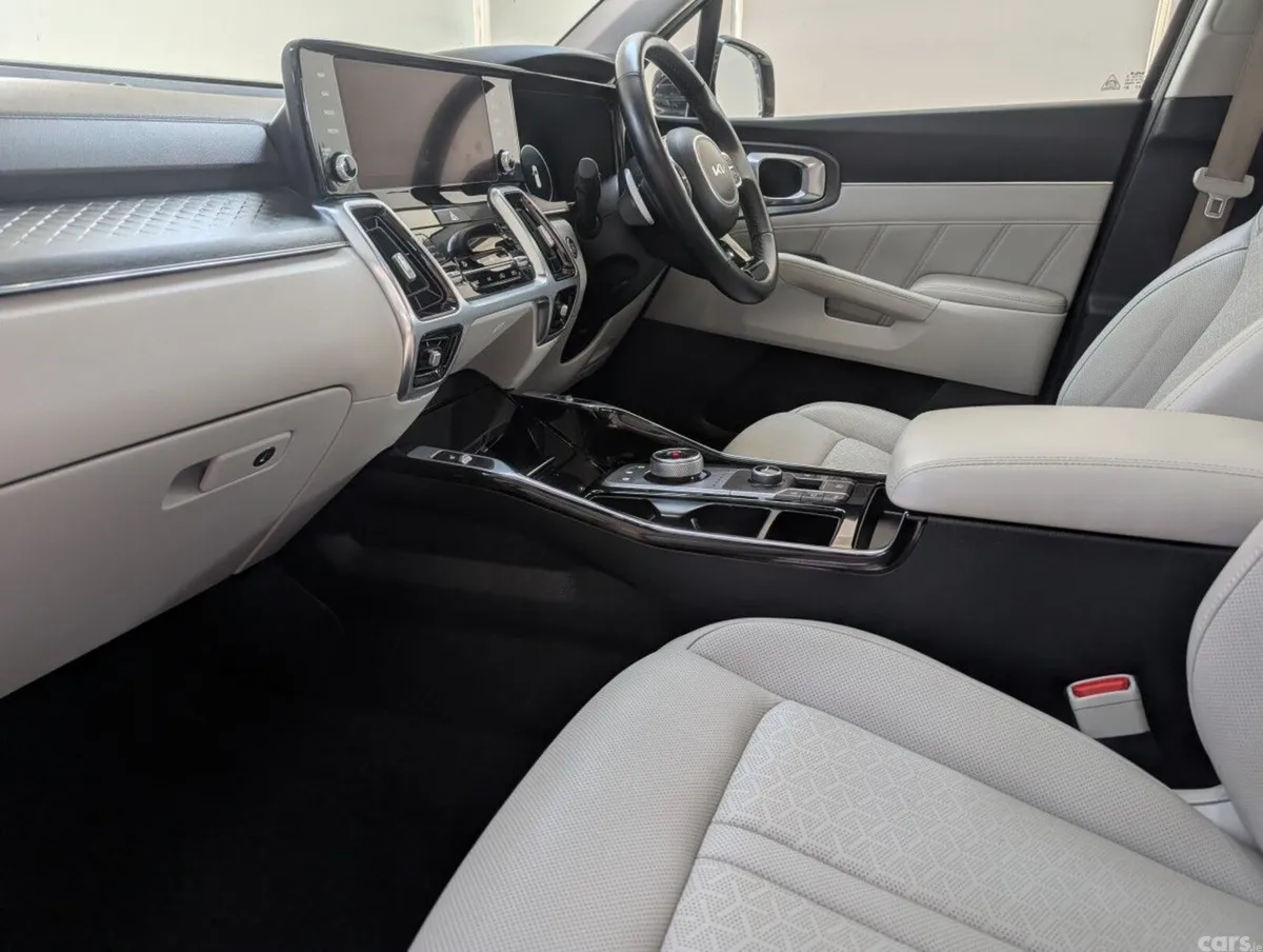 Kia Sorento SUV, Petrol Plug-in Hybrid, 2023, Blue