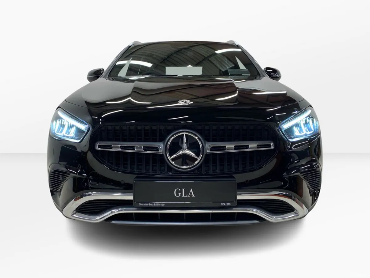 Mercedes-Benz GLA SUV, Petrol, 2026, Black