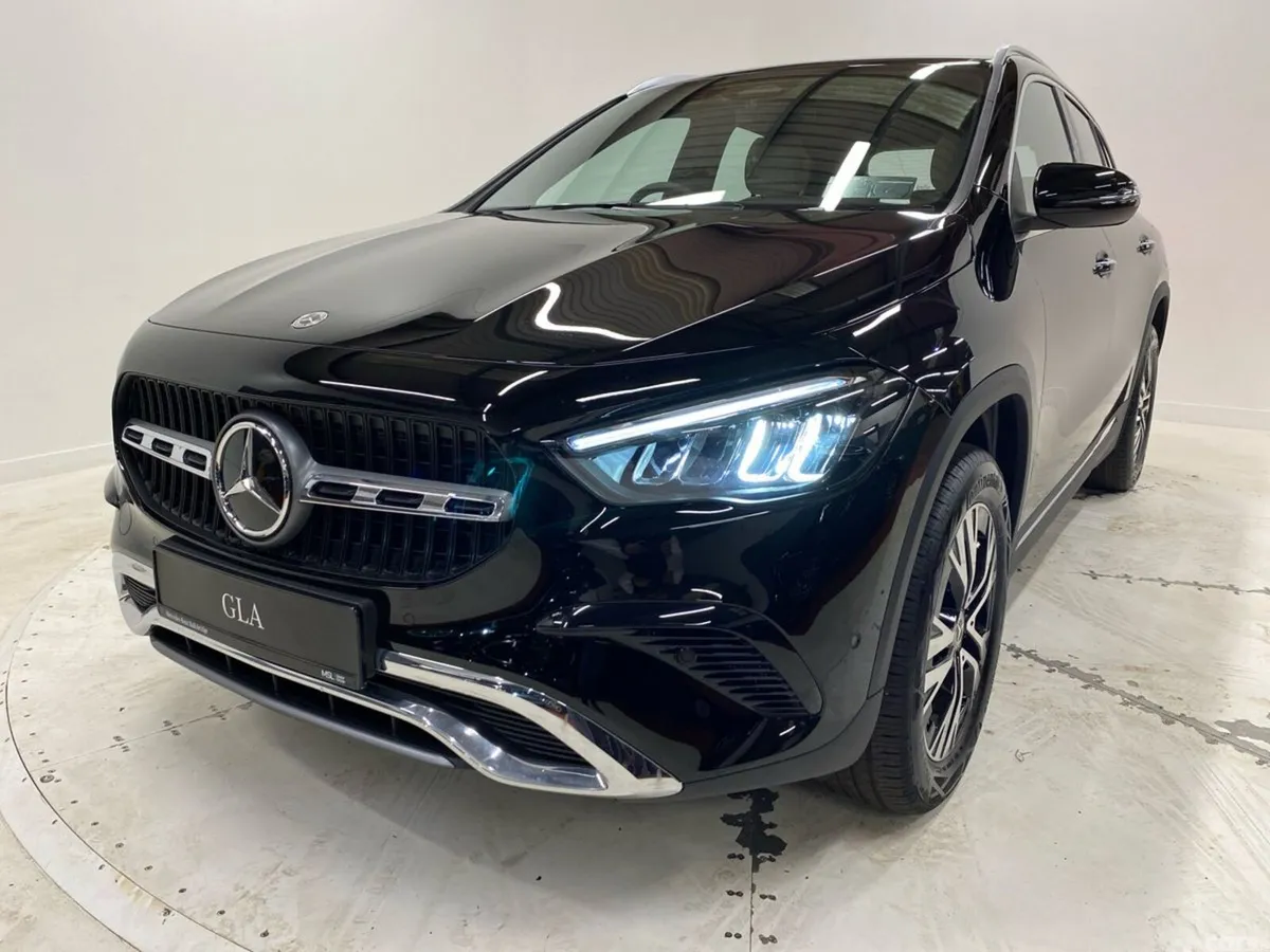 Mercedes-Benz GLA SUV, Petrol, 2026, Black