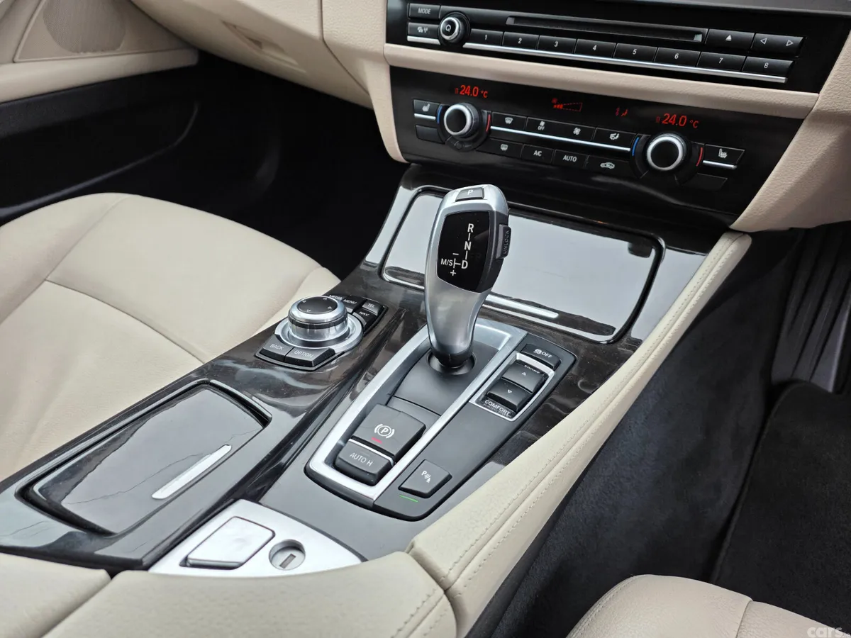 BMW 5-Series Saloon, Diesel, 2016, Blue
