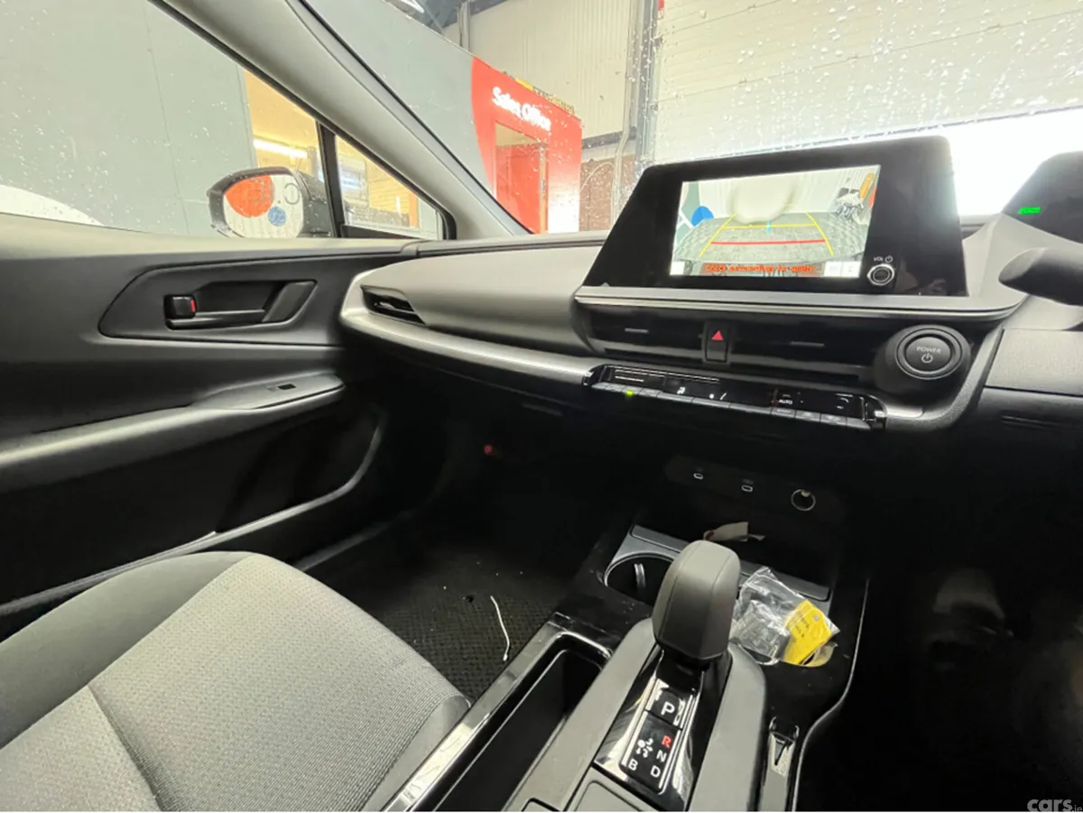 Toyota Prius Saloon, Petrol Hybrid, 2025, Silver