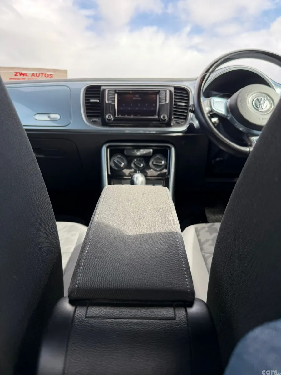 Volkswagen Beetle Coupe, Petrol, 2017, Blue