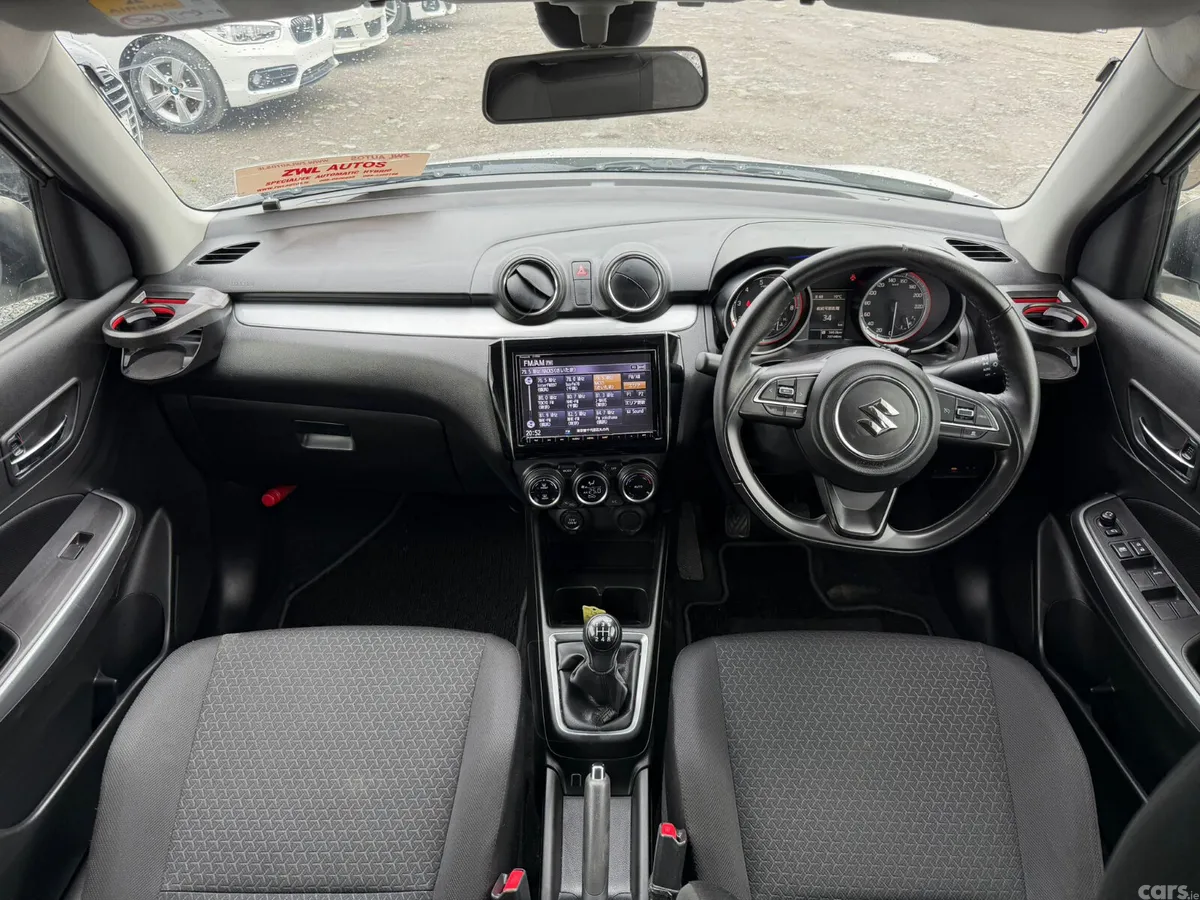 Suzuki Swift Hatchback, Petrol, 2019, White