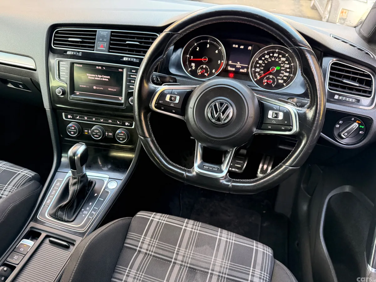 Volkswagen Golf Hatchback, Diesel, 2016, Silver