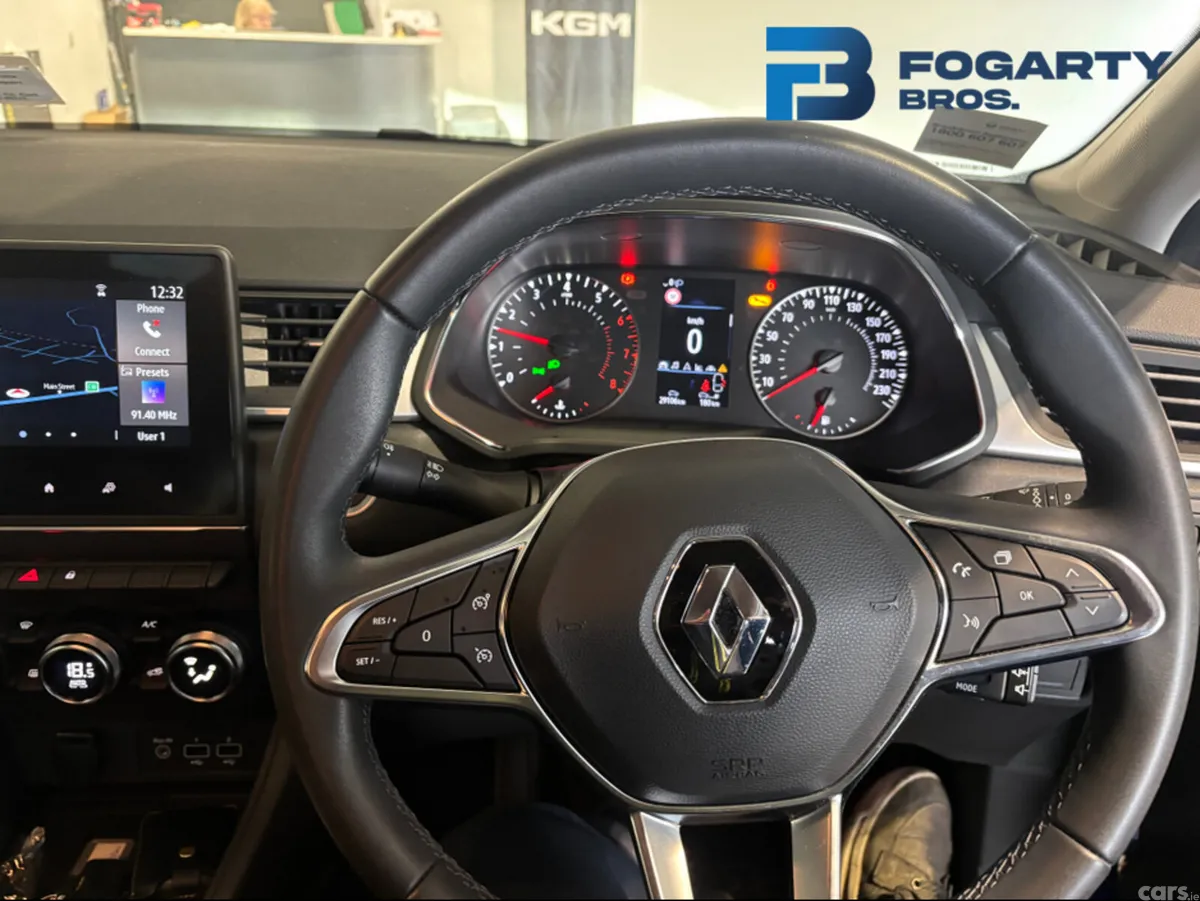 Renault Captur Hatchback, Petrol, 2021, Blue