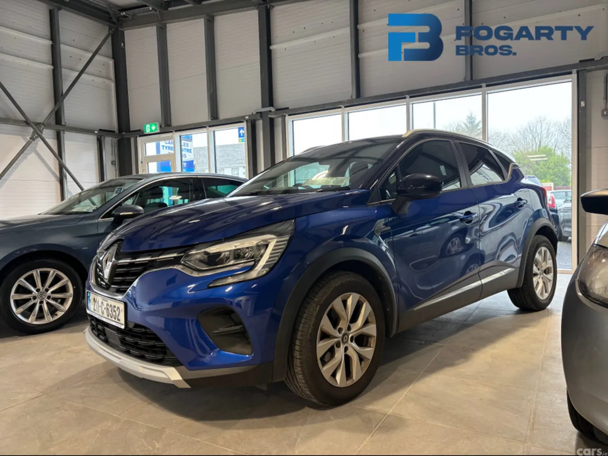 Renault Captur Hatchback, Petrol, 2021, Blue