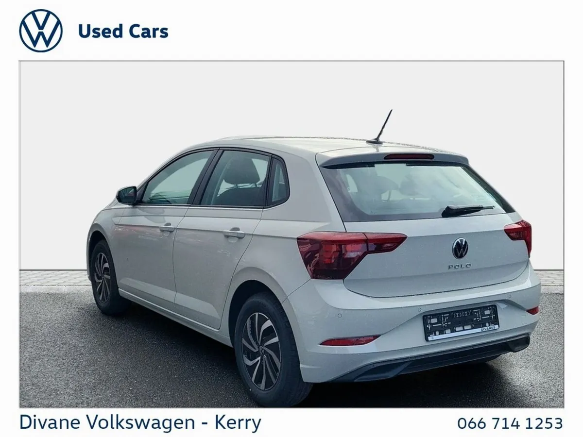 Volkswagen Polo Hatchback, Petrol, 2027, Grey