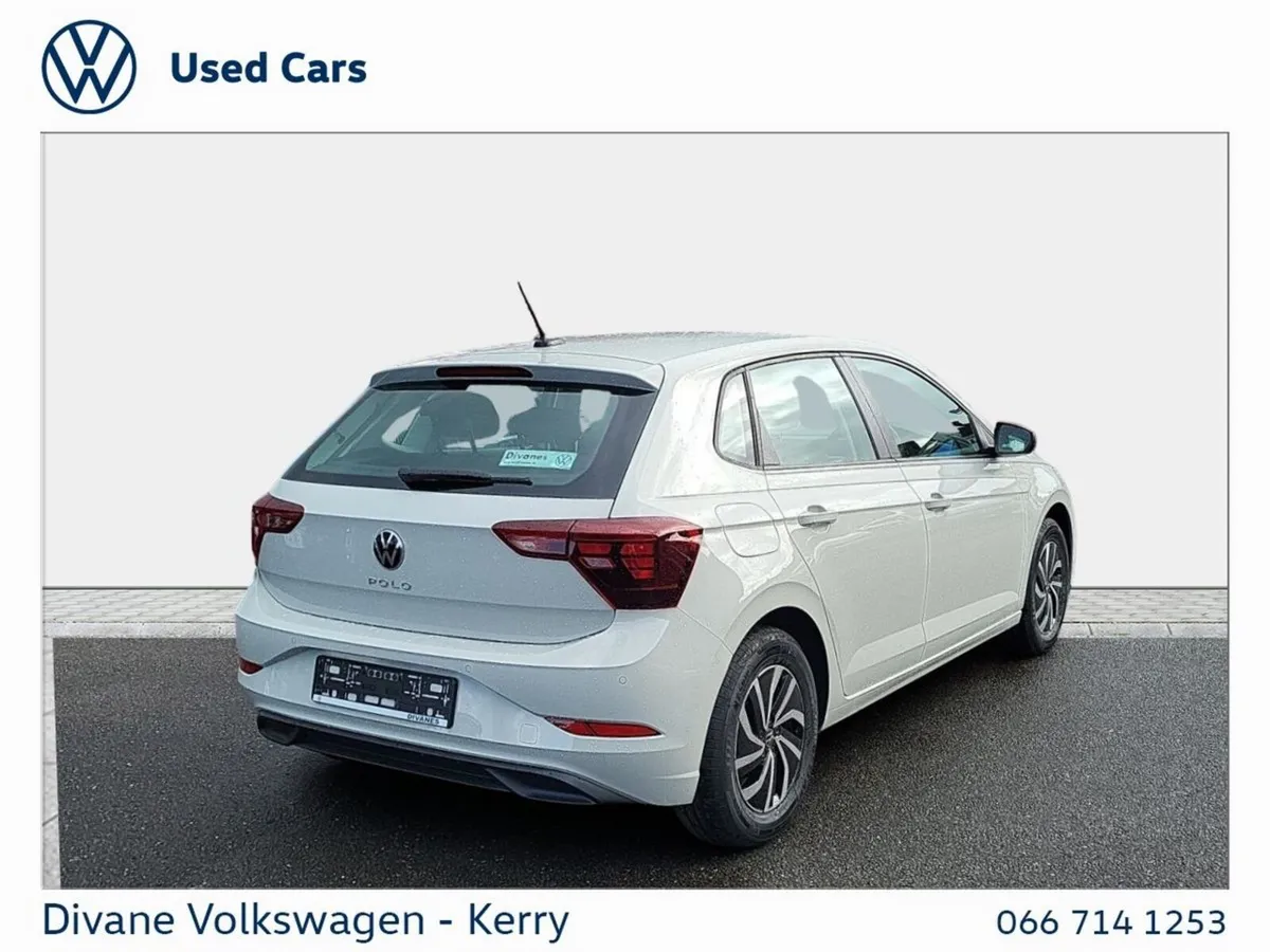 Volkswagen Polo Hatchback, Petrol, 2027, Grey