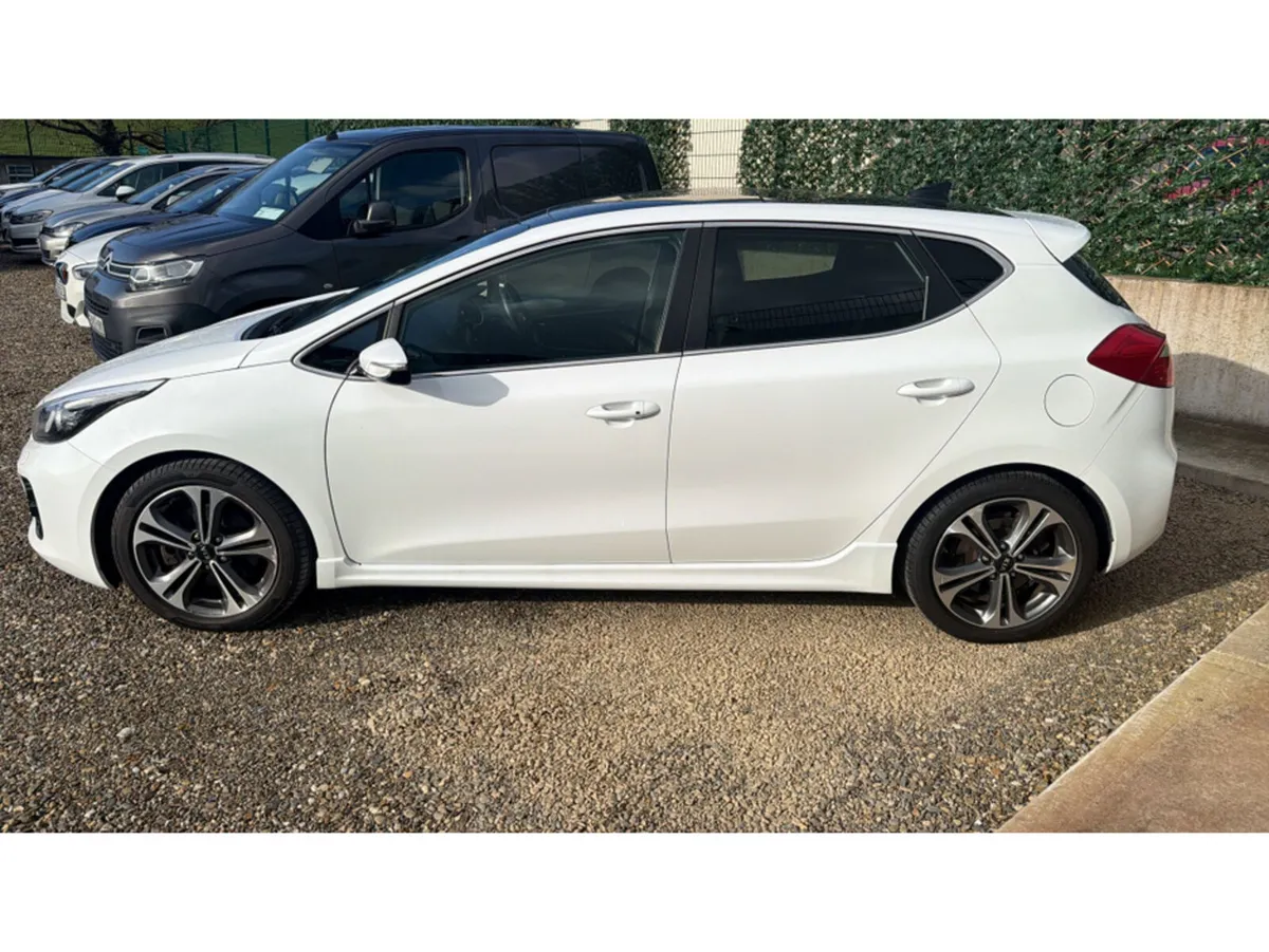 Kia Ceed Hatchback, Diesel, 2018, White
