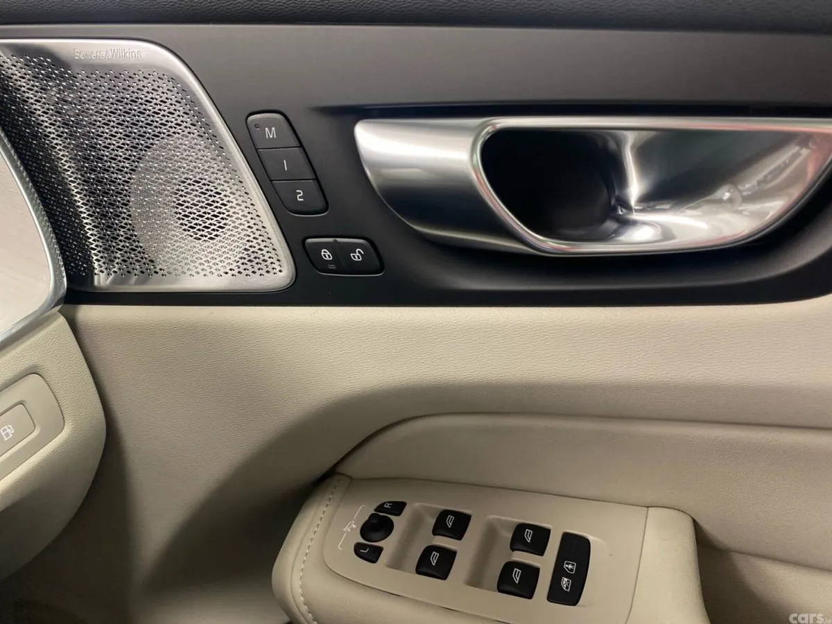 Volvo XC60 Hatchback, Petrol Plug-in Hybrid, 2027, 