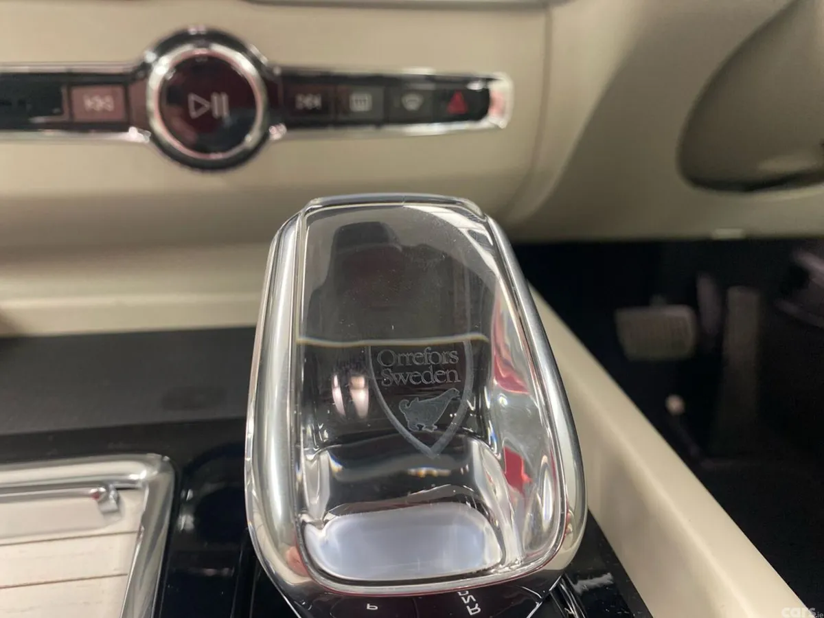 Volvo XC60 Hatchback, Petrol Plug-in Hybrid, 2027, 