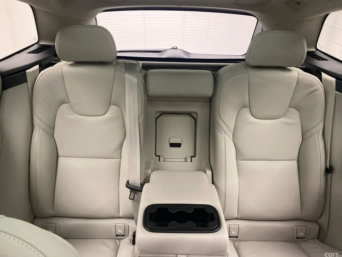 Volvo XC60 Hatchback, Petrol Plug-in Hybrid, 2027, 