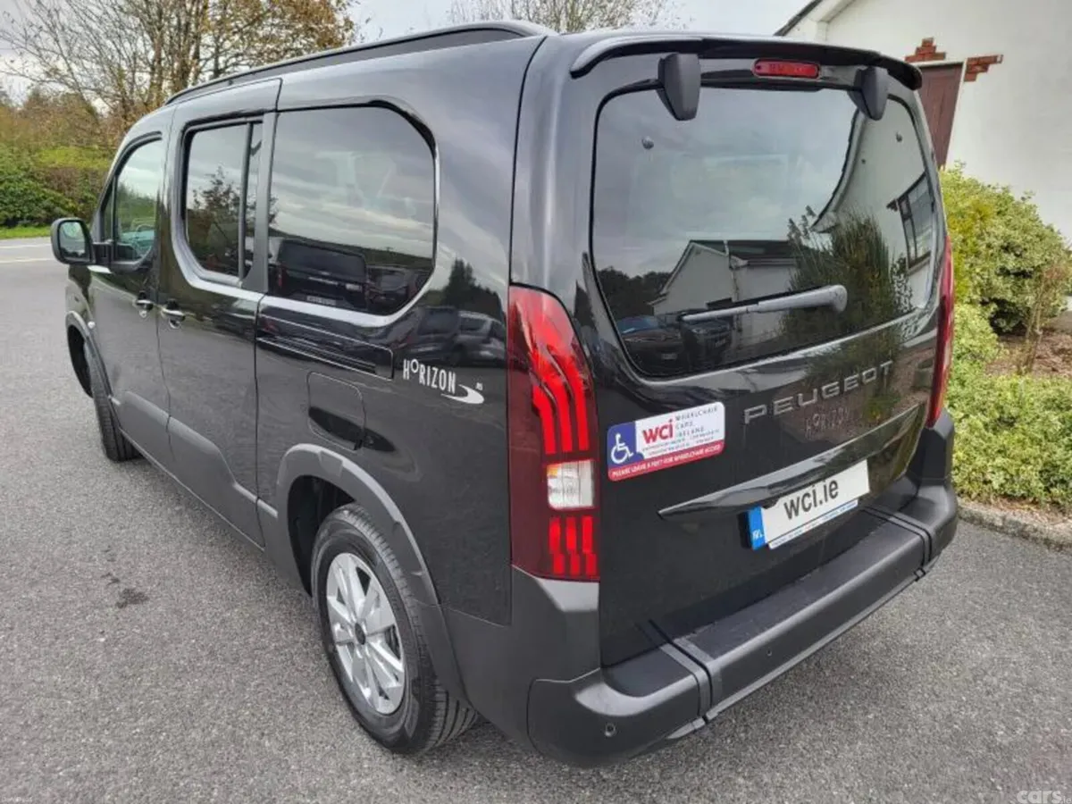 Peugeot Rifter MPV, Diesel, 2026, Black