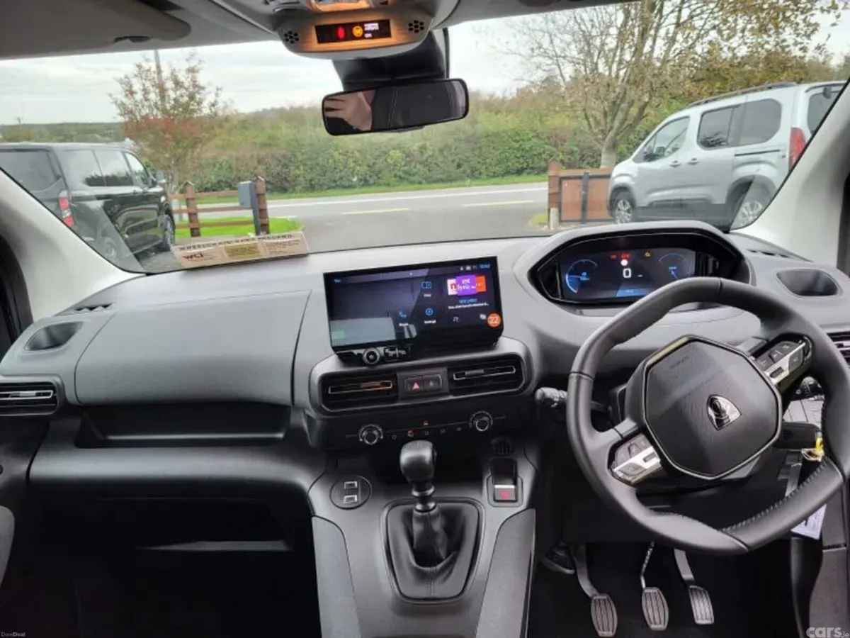 Peugeot Rifter MPV, Diesel, 2026, Black