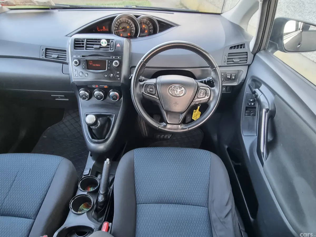 Toyota Verso MPV, Diesel, 2018, Grey
