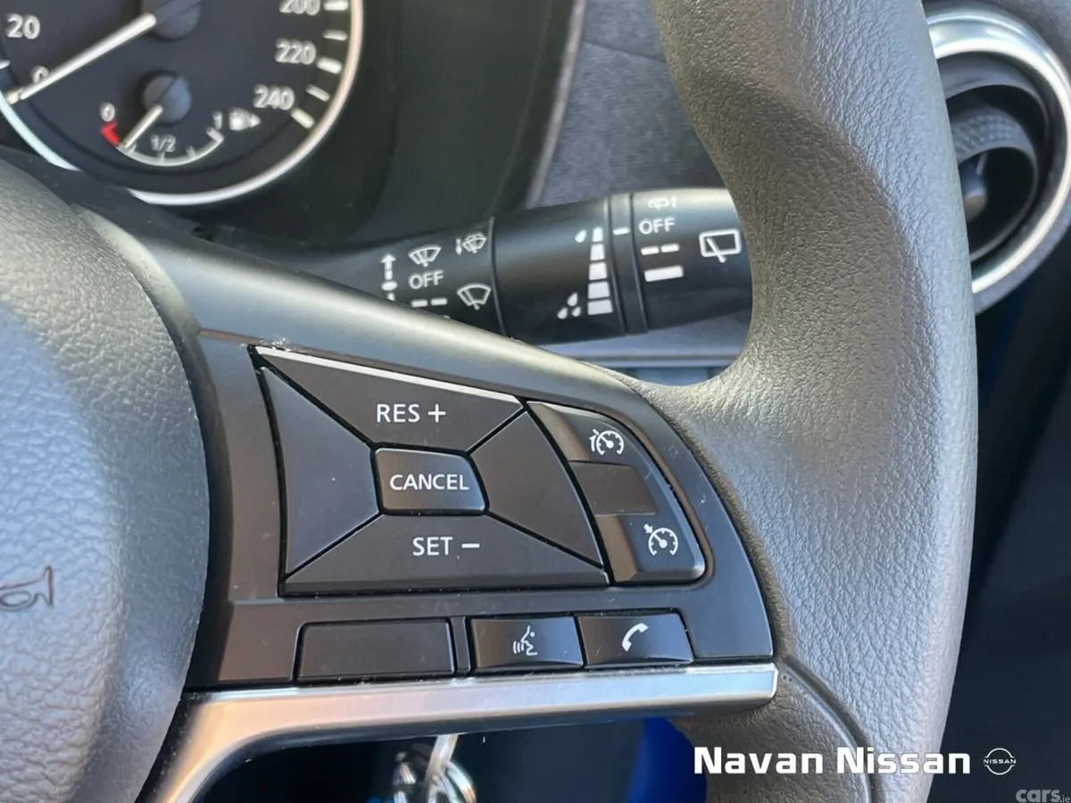 Nissan Juke SUV, Petrol, 2025, Blue